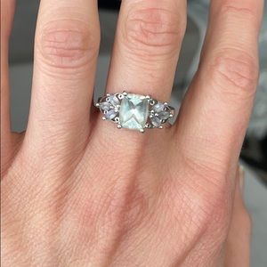 Gorgeous White Topaz & Tanzanite 10k gold ring